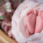 ニューボーンフォト_赤ちゃんの足パーツフォト